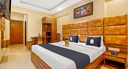 Mina International Room Type - Deluxe AC