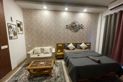 Photos of Sukoon Luxe Luxury Stay Gaur City Center