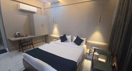 Hotel Laxmi Elite Karad Room Type - Premium Room