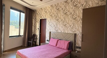 ViewMont Villa 36 Room Type - Van - Forest Calm