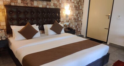 Golden Tree Coorg Room Type - Villa with Garden View