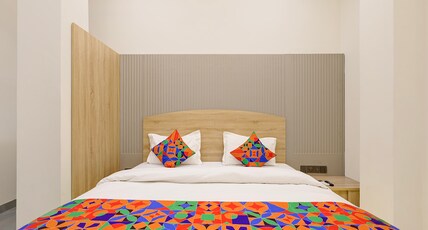 FabHotel RR Inn Room Type - Deluxe Room