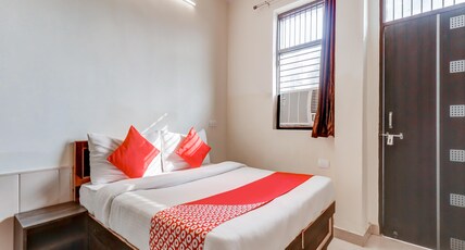 Hotel O Sapphire Near Omaxe Gurgaon Mall Room Type - Classic