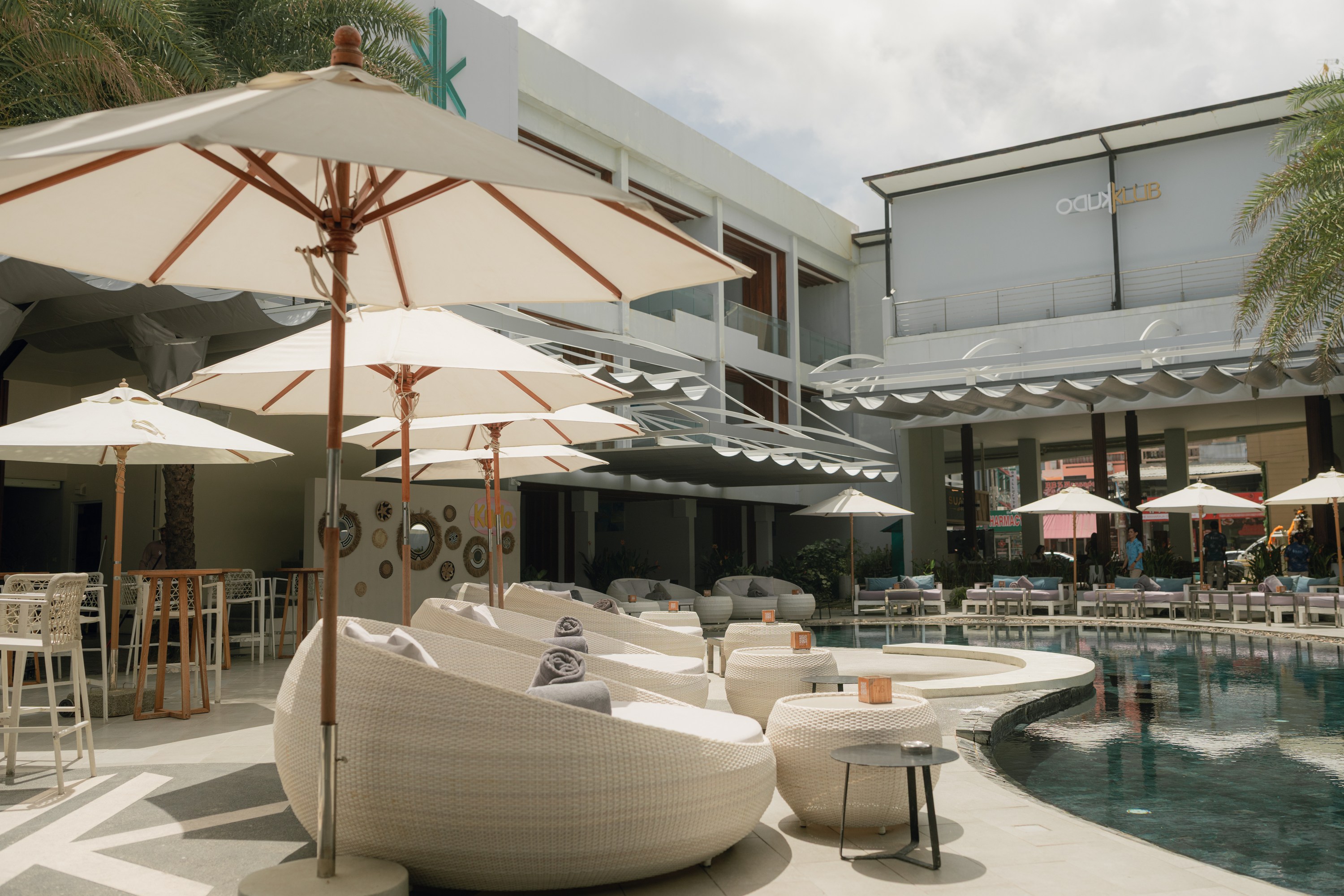 Kudo Hotel & Beach Club (Adults Only) - Tap to explore photos