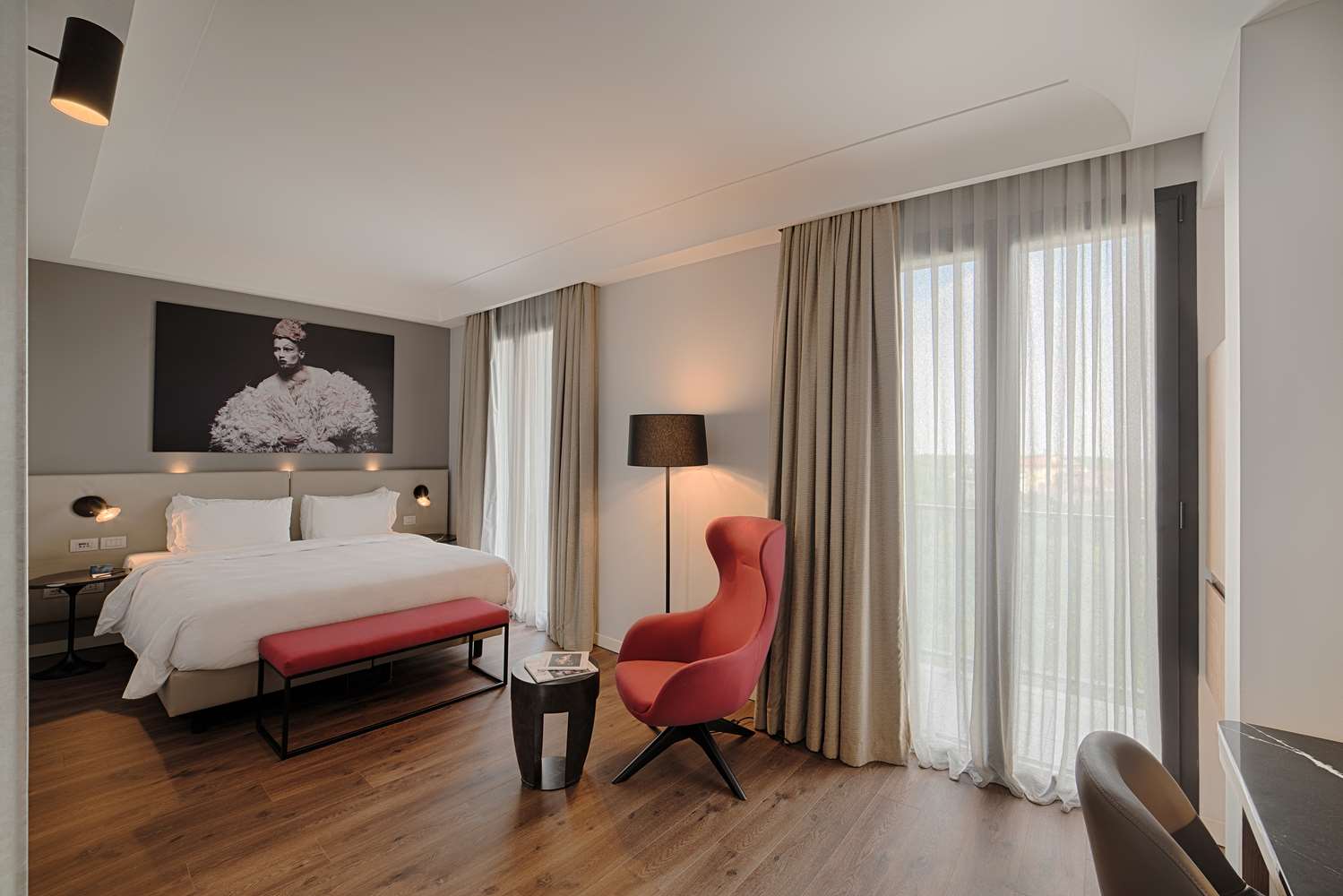 Radisson Blu Hotel, Milan - Tap to explore photos