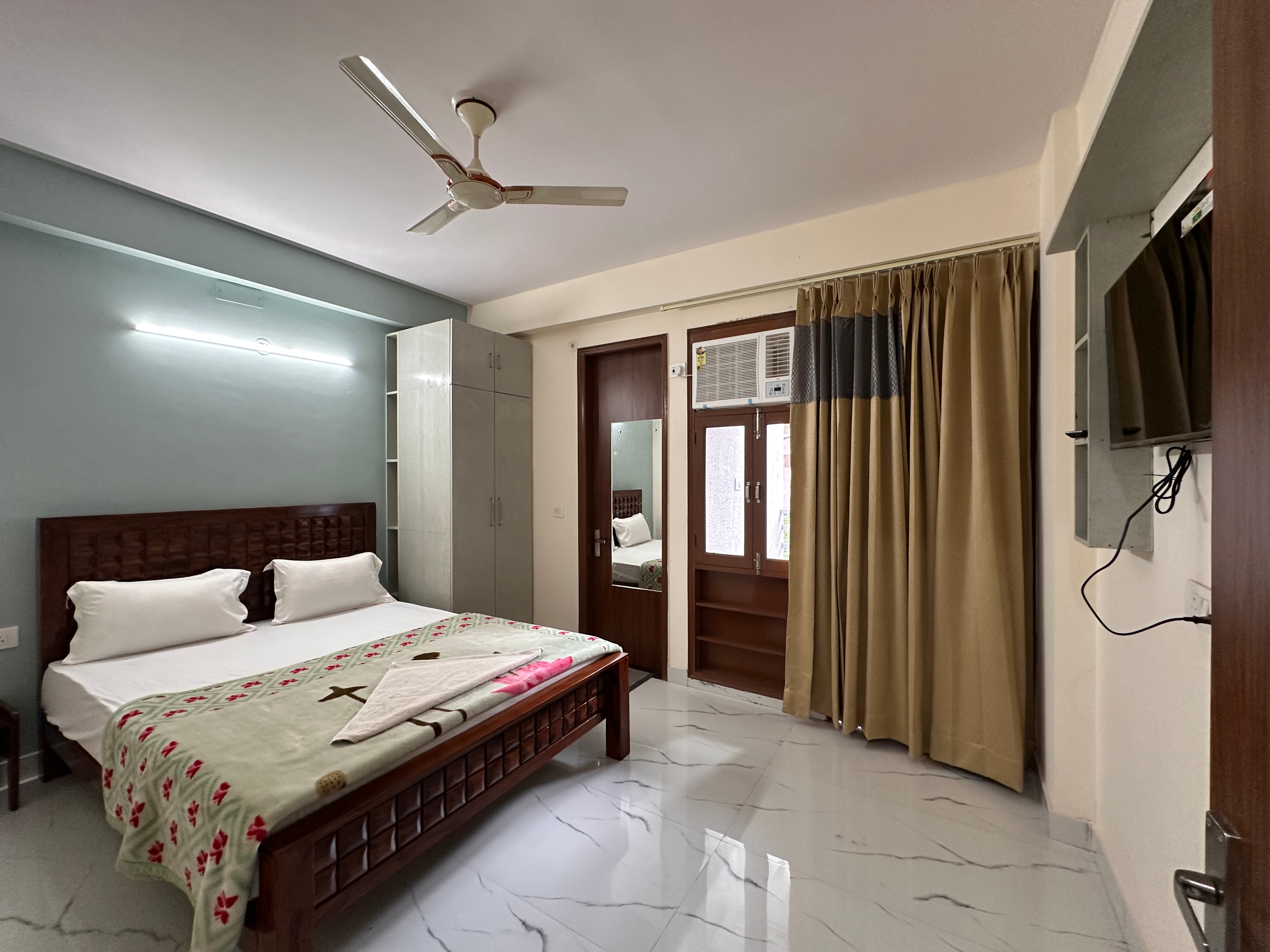 The Raveesh E20 | 2BHK Apartment - Tap to explore photos