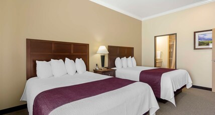 Best Western Plus Grapevine Inn Room Type - Suite-2 Queen Beds, Non-Smoking, Kitchen, Wi-Fi, Full Breakfast