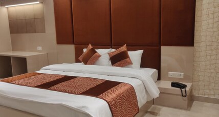 Hotel Maya Crystal Room Type - Deluxe Room