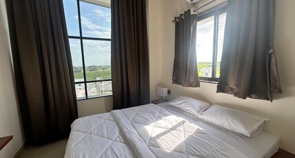 LEO Deluxe and Suite Room Room Type - Deluxe Room