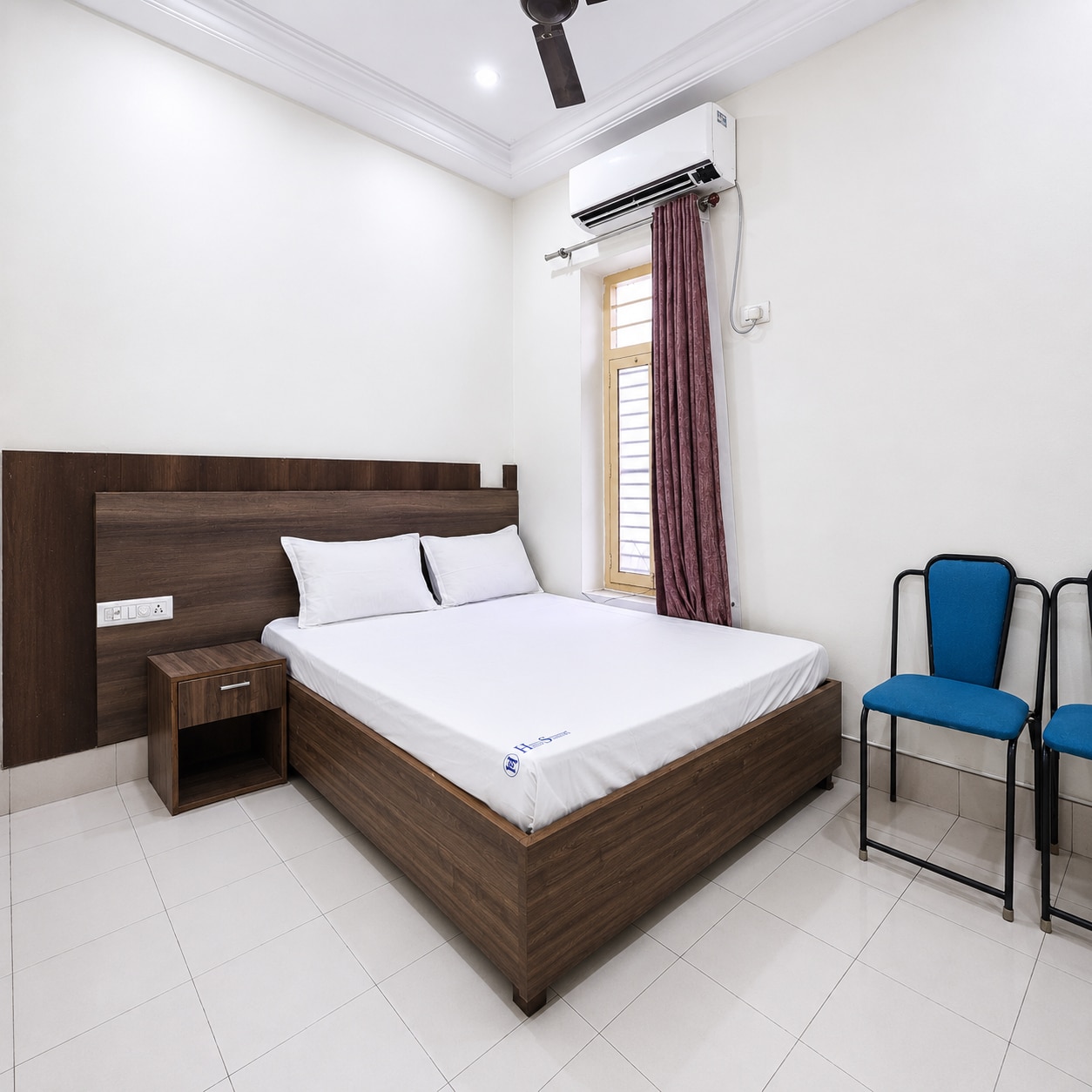 Hotel Sindhuri - Tap to explore photos