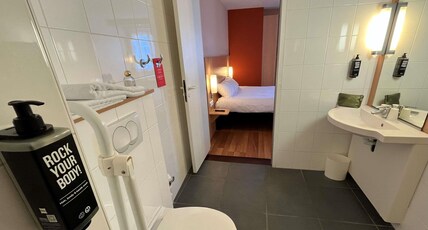ibis Alencon Room Type - Standard Room with 2 Single beds