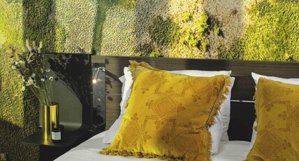 Hotel Novotel Paris Porte De Versailles Room Type - Superior Room - 1 queen-sized bed and 1 sofa