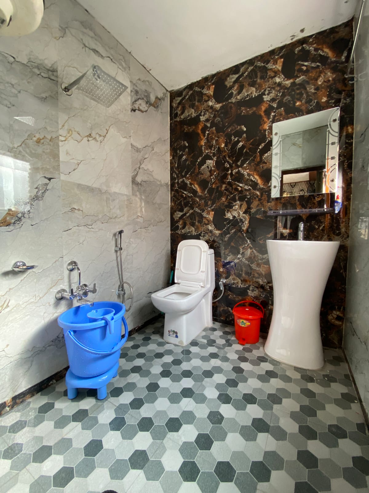 Heritage Chapri Homestay - Tap to explore photos