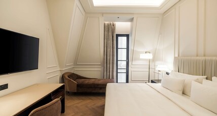 Mansard Riyadh, A Radisson Collection Hotel Room Type - Collection Suite 1 Bedrooms Lounge Access Mansard Riyadh, A Radisson Collection Hotel Room Type - Collection Suite 1 Bedrooms Lounge Access