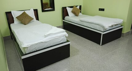 Hotel Panthoibi Room Type - Deluxe Room