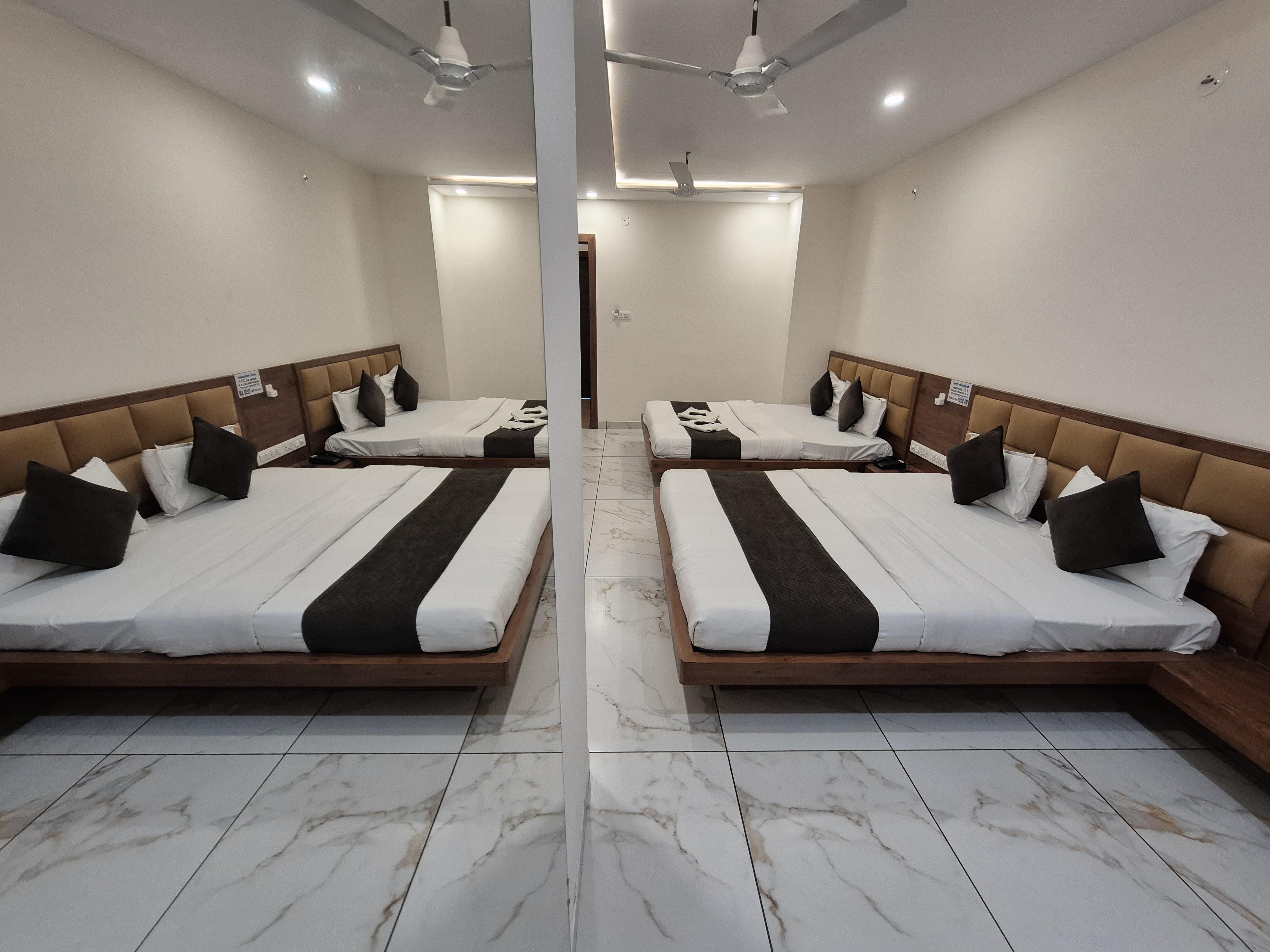 Hotel Prakashamm - Tap to explore photos