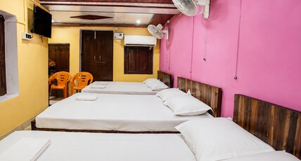 Kashi Luxury Stay I Near Kal Bhairav Room Type - Deluxe AC Family Bedroom