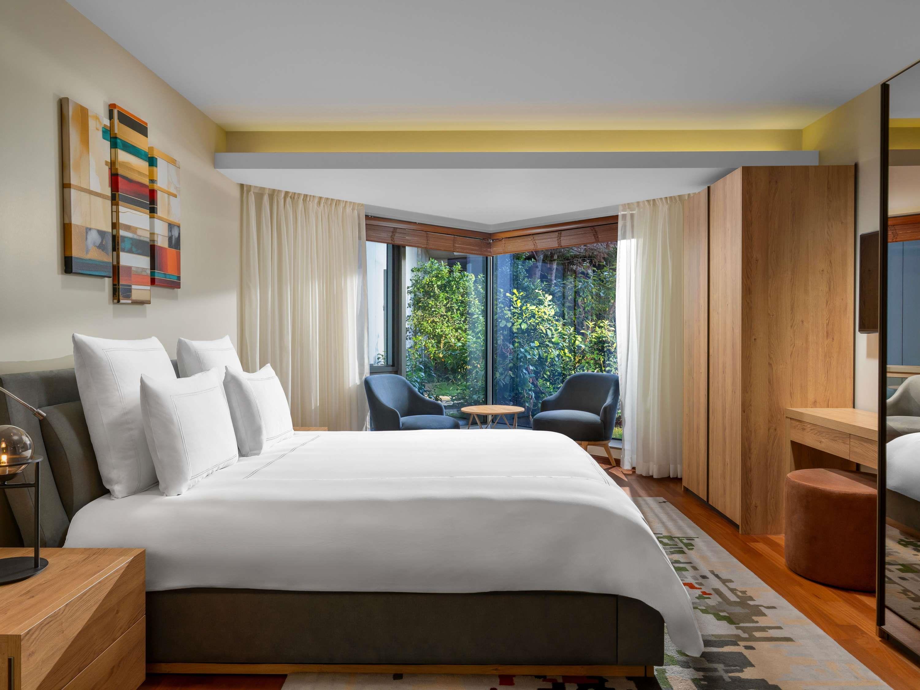 Swissotel the Bosphorus Istanbul - Tap to explore photos