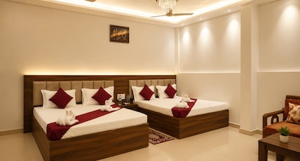 Jayaditya Palace 10 minutes walking from Shri Ram Mandir Room Type - Family Room with Free Wifi Jayaditya Palace 10 minutes walking from Shri Ram Mandir Room Type - Family Room with Free Wifi