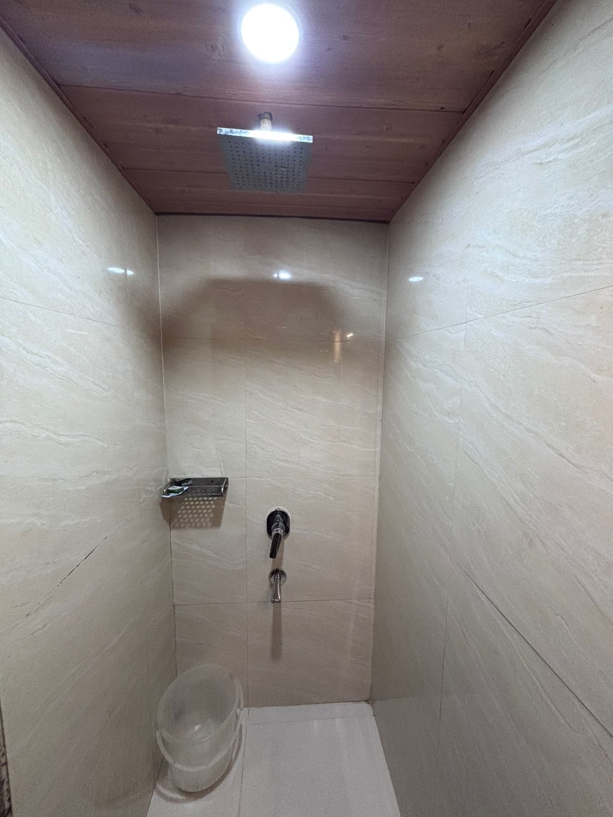 Gateway Suites - Tap to explore photos