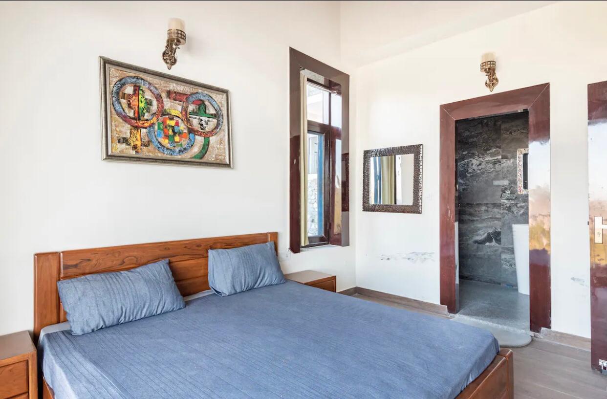 Katyal's Studio - Ramgarh - Tap to explore photos