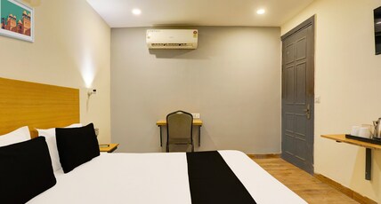 Hotel O Near Anand Vihar Metro Station Room Type - Classic