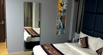 Razido Suites Room Type - Razido Super Deluxe Room without Bathtub Razido Suites Room Type - Razido Super Deluxe Room without Bathtub