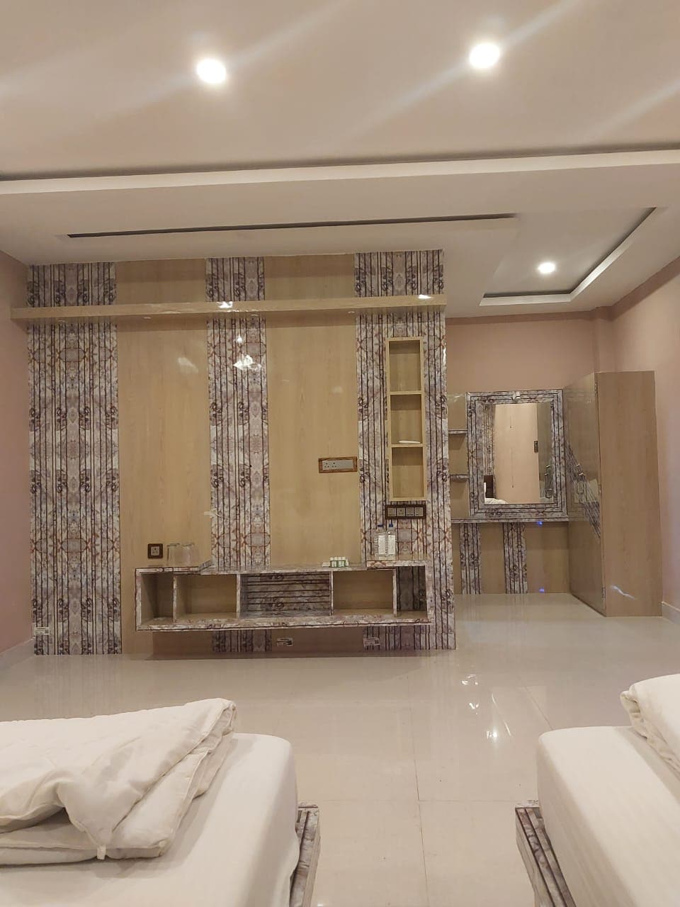 Kirti Resorts - Tap to explore photos