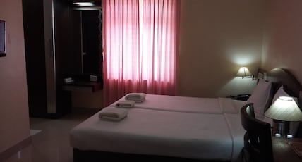 Grasshopper Hotel Grand E Muscat Room Type - EXECUTIVE DELUXE