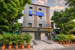 FabHotel Shaurya Inn MIDC