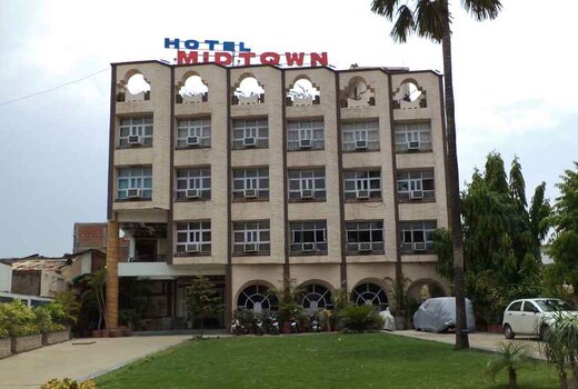 Hotel Mid Town