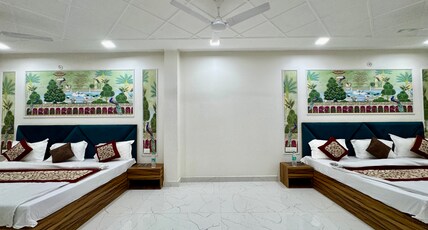 SR Palace Room Type - Family Room (With 2 Bathrooms)