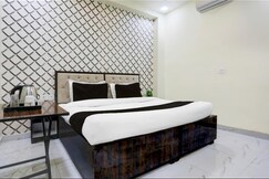 Hotel A V Grand kanpur