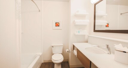 Hampton Inn And Suites Camarillo Room Type - 2QNS STUDIO SOFABED NOSMOK