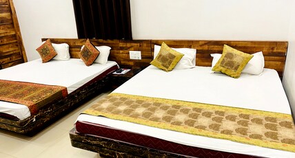 Hotel Mangalam Room Type - SUPER DELUXE ROOM  FAMILY ROOM)