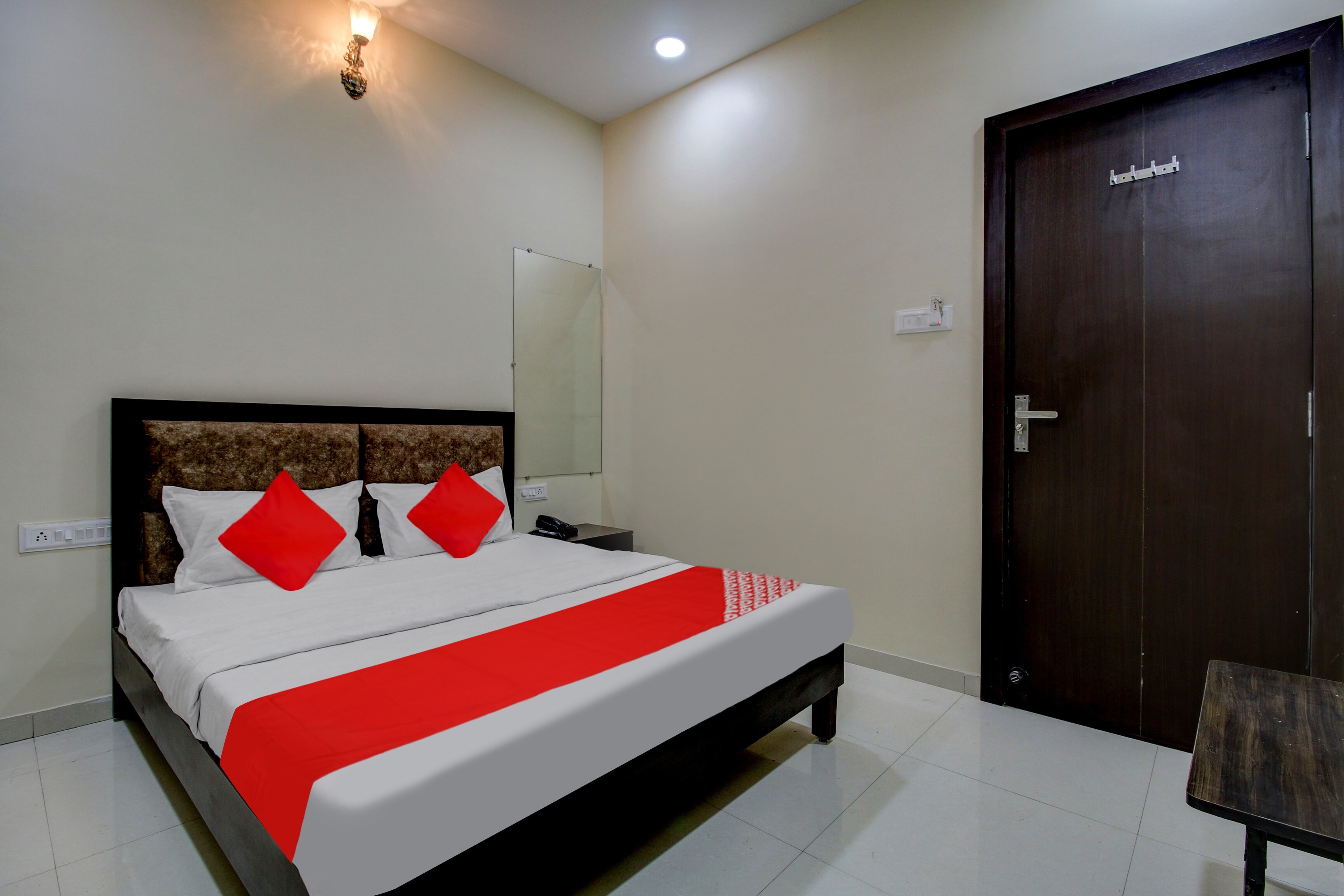 Hotel O The Shloka - Tap to explore photos