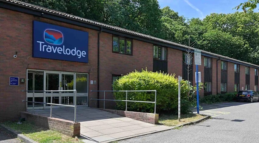 Travelodge Medway M2 - Tap to explore photos