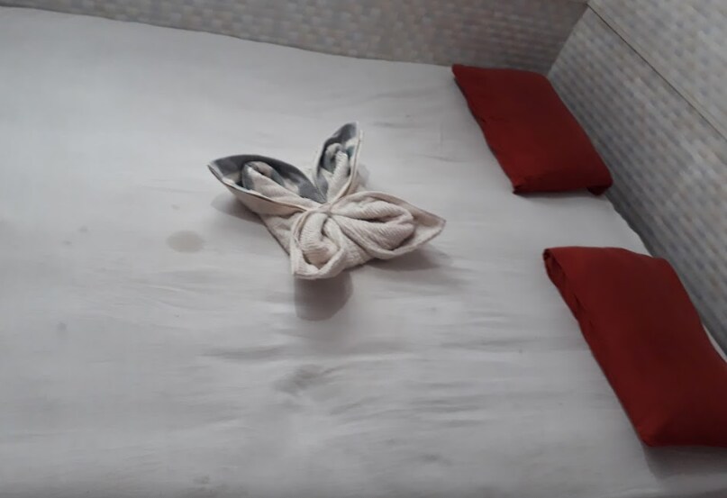 shree Hari Raj guest house - Tap to explore photos