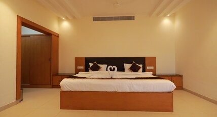 HOTEL ASHOK PALACE Room Type - Suite Room