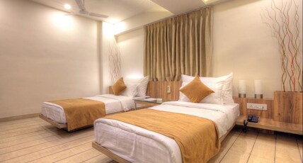 Hotel Scenaria Room Type - Kin Twin Bed Room