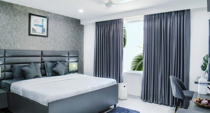 Housr Sector 28 Gurgaon Near IFFCO Chowk Metro Station Room Type - Super Deluxe Room with Balcony Housr Sector 28 Gurgaon Near IFFCO Chowk Metro Station Room Type - Super Deluxe Room with Balcony