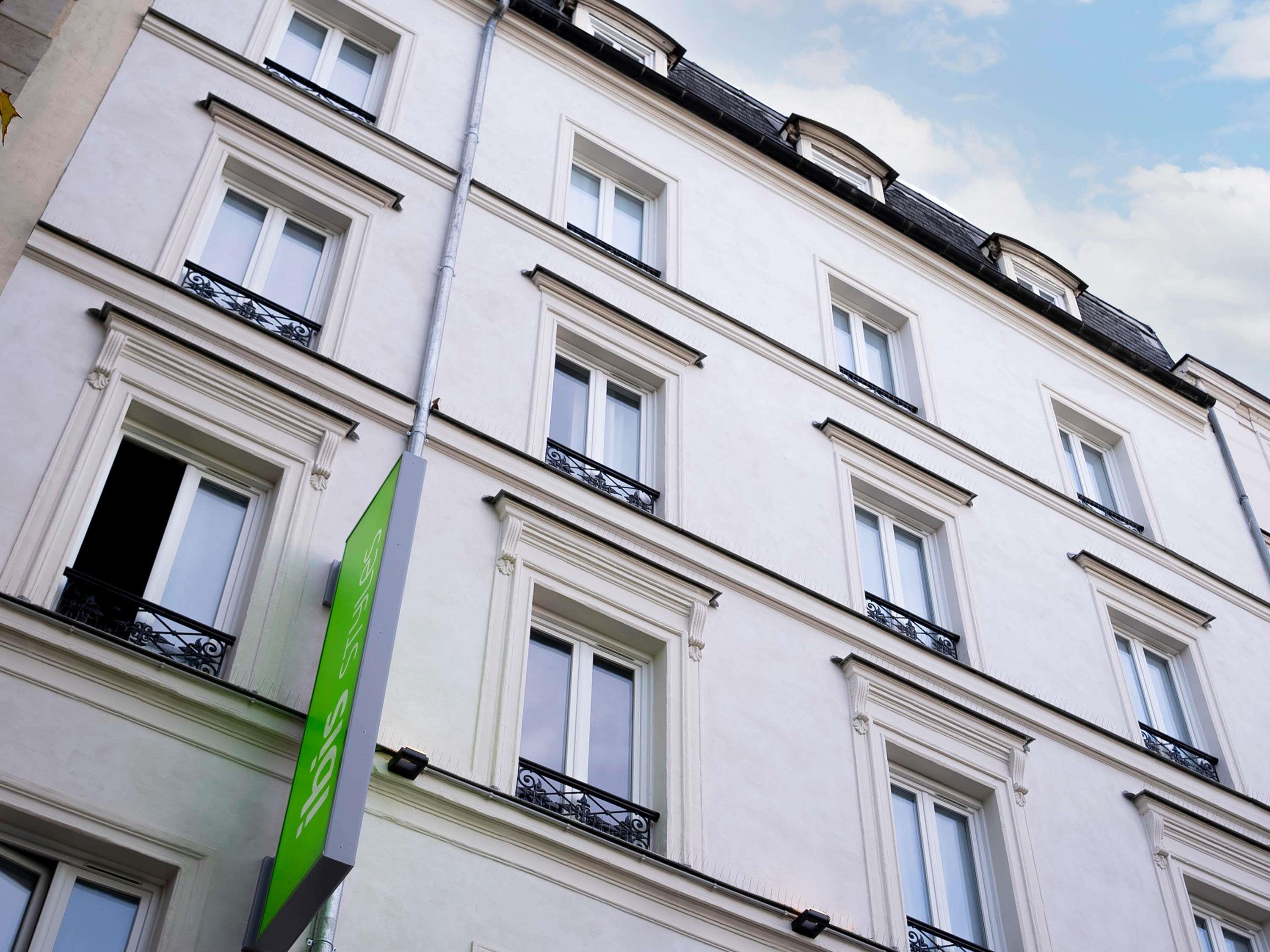 Ibis Styles Paris Batignolles - Tap to explore photos