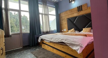 Ruk Bae Homestay & Cafe Room Type - Deluxe Double Bedroom