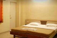 Hotel Bansidhar Palace