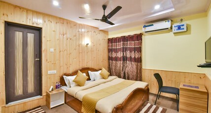 The Iceland Hotel Srinagar Room Type - Deluxe Room