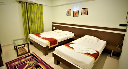 Golden Residency Room Type - Triple Bed AC room