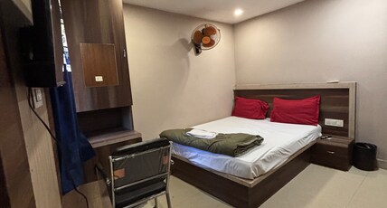 Tuk Tuk Palace Room Type - standard Room