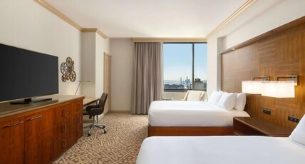 Hilton Times Square Room Type - 2 QUEEN BEDS DELUXE HI FLR