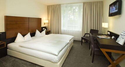 Best Western Plus Atrium Hotel Room Type - 2 Single Beds, Comfort Room, Flat Screen Television, Free Access To Fitness Center, Free W-Lan, Coff Best Western Plus Atrium Hotel Room Type - 2 Single Beds, Comfort Room, Flat Screen Television, Free Access To Fitness Center, Free W-Lan, Coff