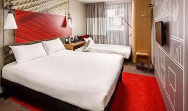 ibis London Greenwich Room Type - Brand New : Family SweetRoom by ibis